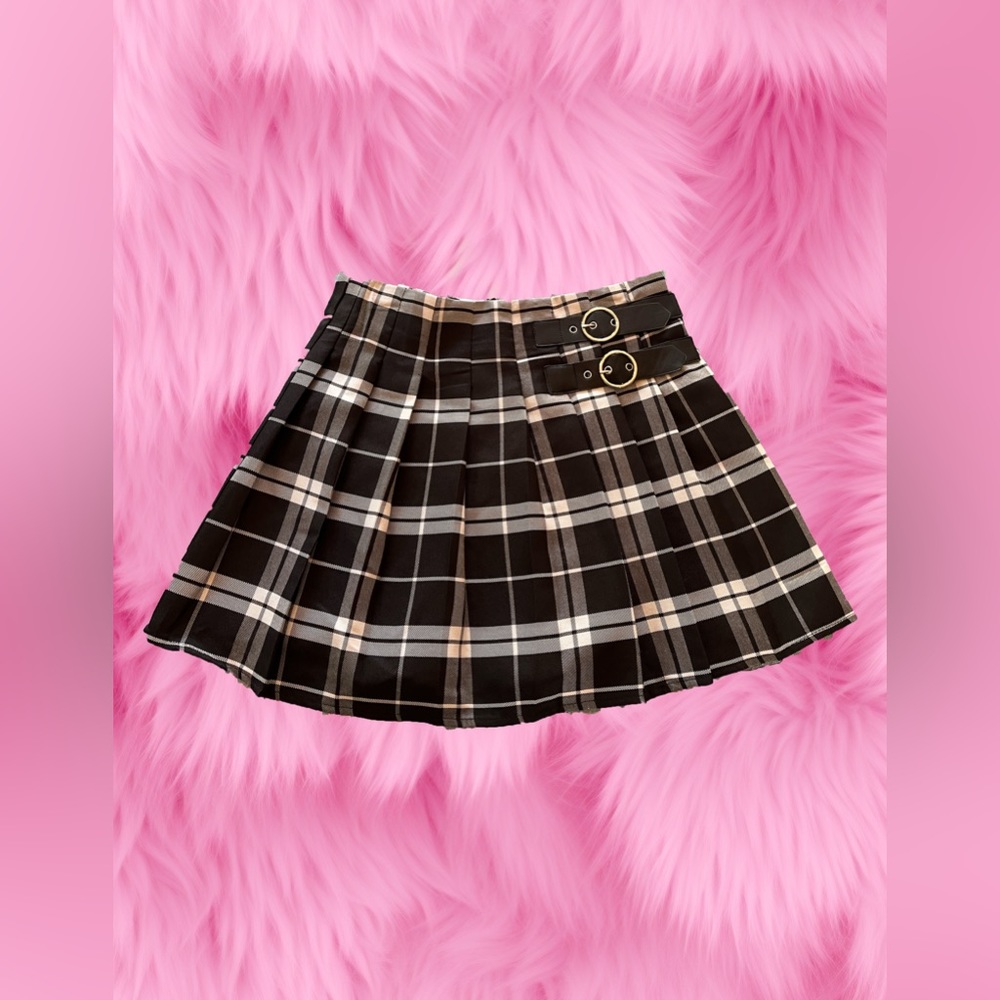 Forever 21 b&w pleated plaid skirt